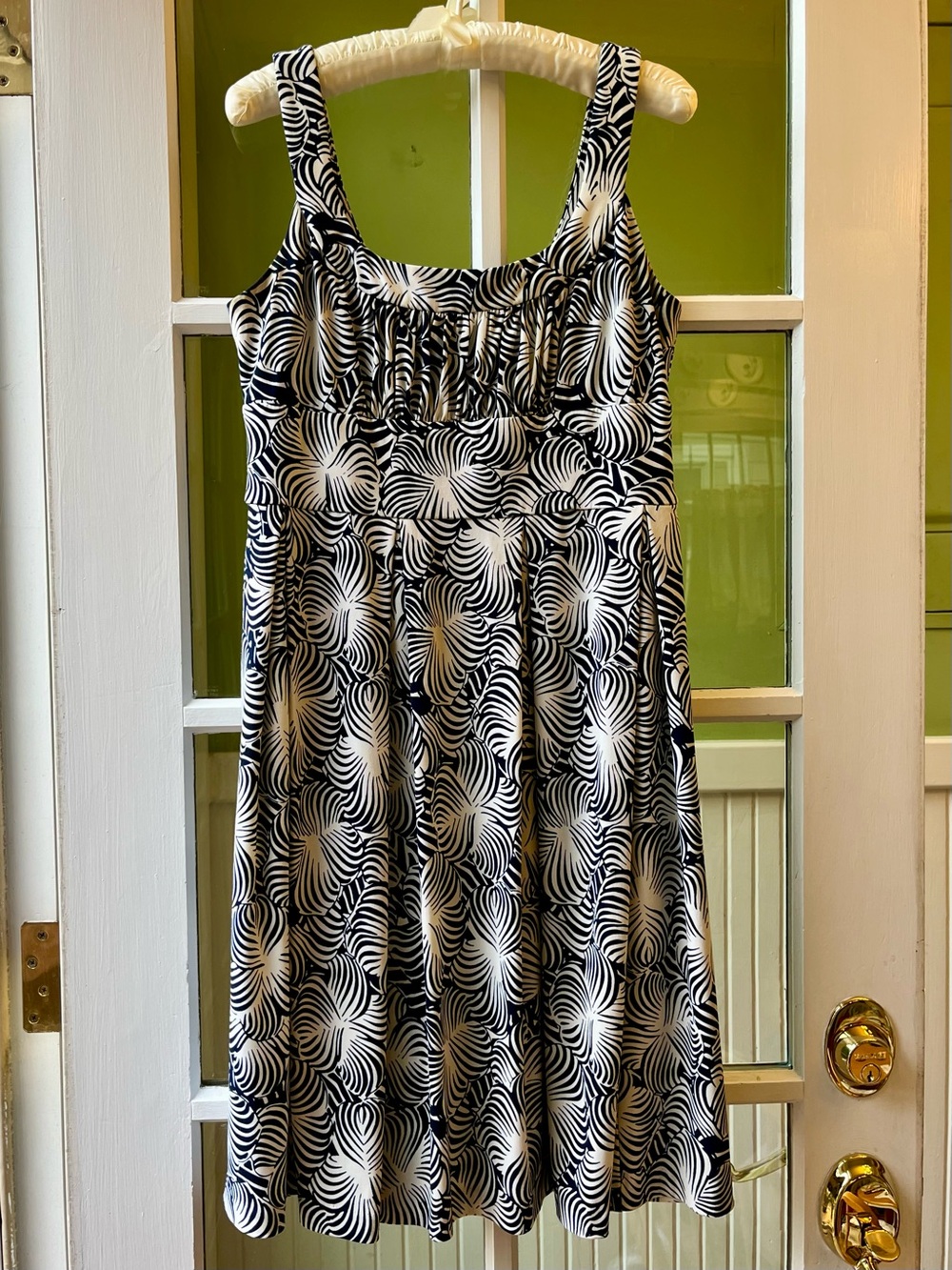 Donna Ricco Black and White Swirl Print Dress Ruched Chest Flair Skirt